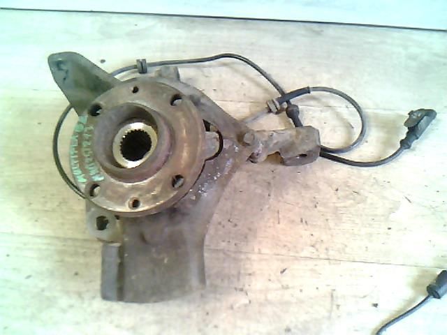 bontott FIAT MULTIPLA Bal első Csonkállvány Kerékaggyal