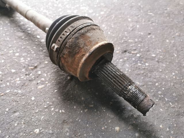 bontott FIAT MULTIPLA Bal Féltengely