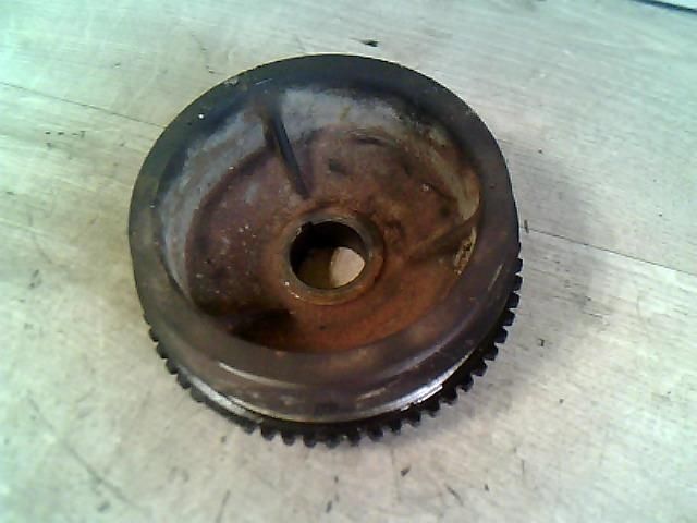 bontott FIAT MULTIPLA Főtengely Szíjtárcsa