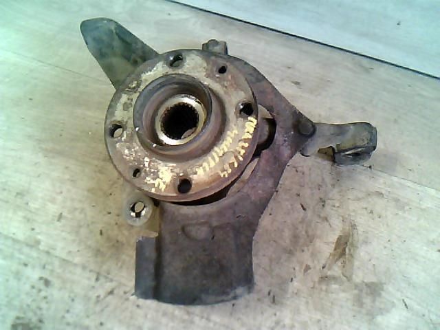 bontott FIAT MULTIPLA Bal első Csonkállvány Kerékaggyal