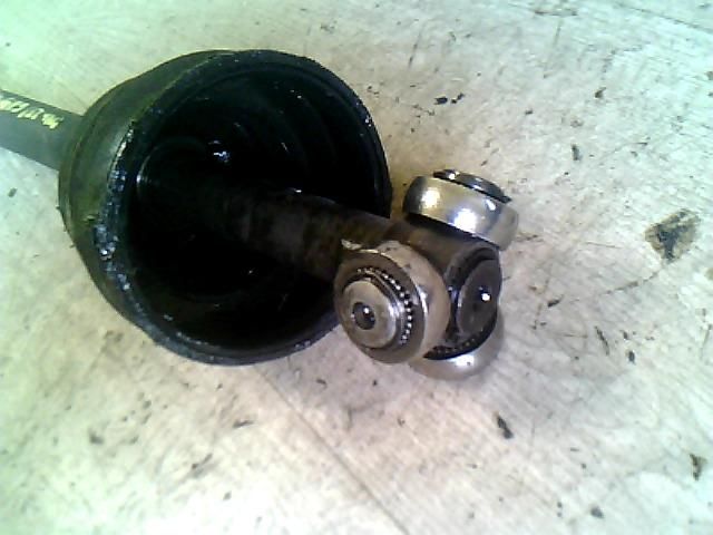 bontott FIAT MULTIPLA Bal Féltengely