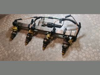 bontott FIAT MULTIPLA Porlasztó Sor / Híd