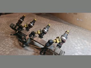 bontott FIAT MULTIPLA Porlasztó Sor / Híd