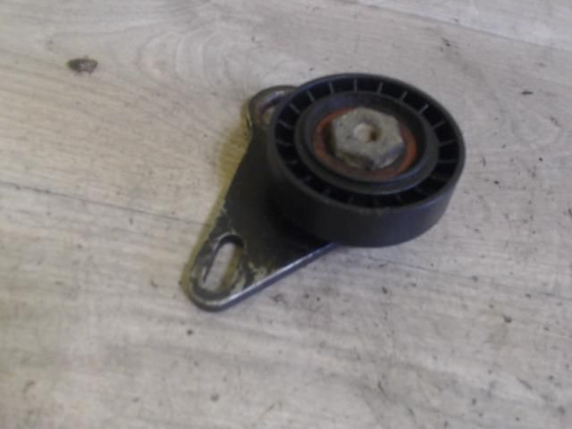 bontott FIAT MULTIPLA Szíjfeszítő Görgő