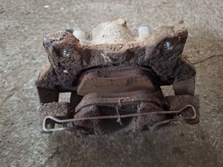 bontott FIAT MULTIPLA Bal első Féknyereg Munkahengerrel