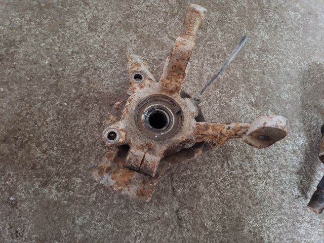 bontott FIAT MULTIPLA Jobb első Csonkállvány Kerékaggyal