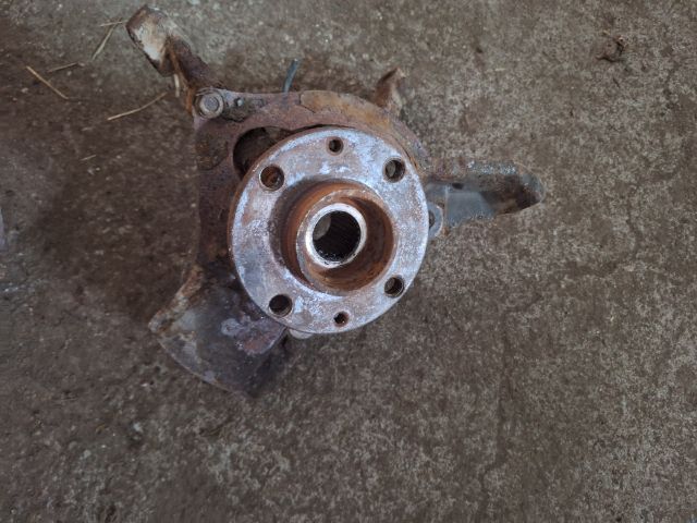 bontott FIAT MULTIPLA Jobb első Csonkállvány Kerékaggyal