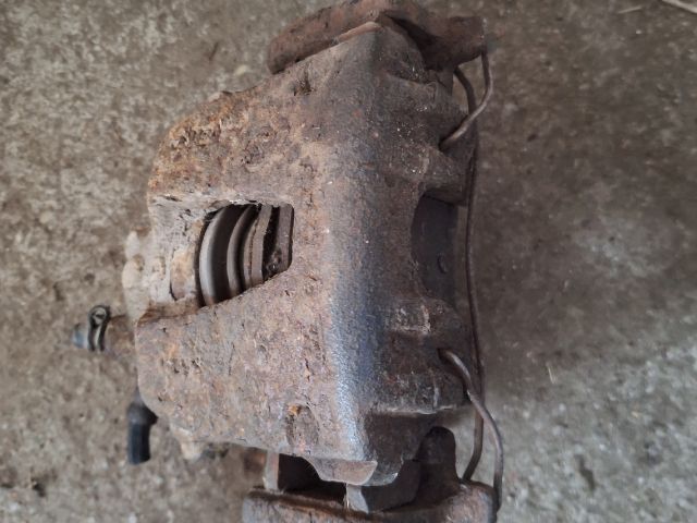 bontott FIAT MULTIPLA Jobb első Féknyereg Munkahengerrel