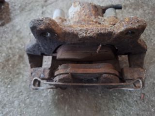 bontott FIAT MULTIPLA Jobb első Féknyereg Munkahengerrel