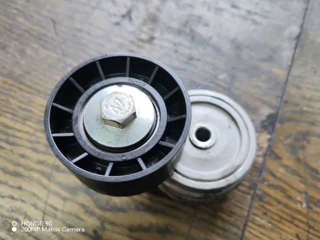 bontott FIAT MULTIPLA Szíjfeszítő Görgő