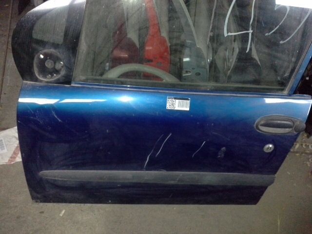 bontott FIAT MULTIPLA Bal első Ajtó (Részeivel)