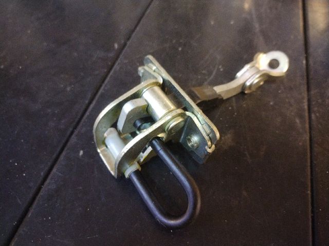 bontott FIAT MULTIPLA Bal első Ajtóhatároló