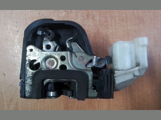 bontott FIAT MULTIPLA Bal első Ajtózár