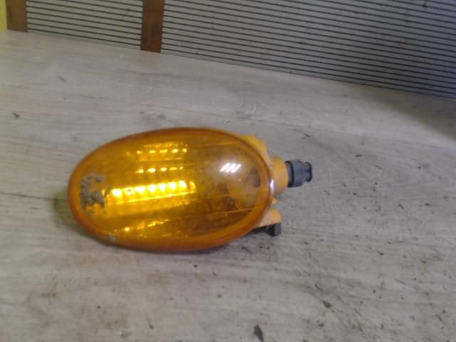 bontott FIAT MULTIPLA Bal első Irányjelző