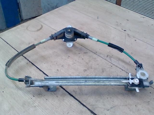 bontott FIAT MULTIPLA Bal hátsó Ablakemelő Szerkezet (Mechanikus)