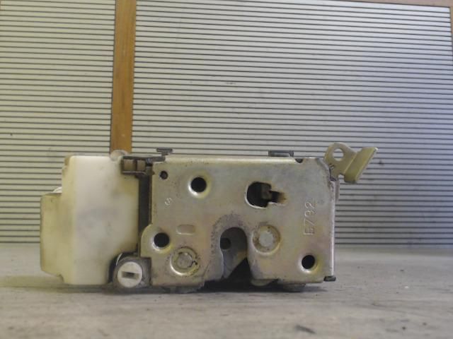 bontott FIAT MULTIPLA Bal hátsó Ajtózár