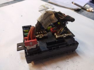 bontott FIAT MULTIPLA Biztosítéktábla Utastér