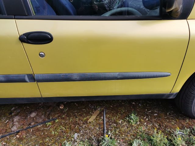 bontott FIAT MULTIPLA Csomagtérajtó (Részeivel)