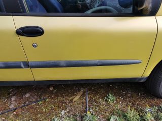 bontott FIAT MULTIPLA Csomagtérajtó (Részeivel)