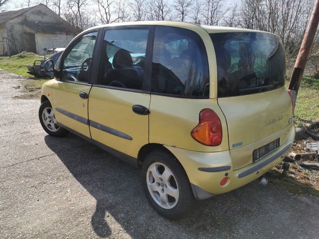 bontott FIAT MULTIPLA Csomagtérajtó (Részeivel)