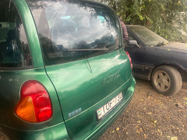 bontott FIAT MULTIPLA Csomagtérajtó (Üres lemez)