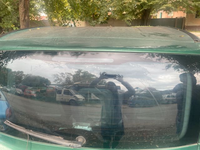 bontott FIAT MULTIPLA Csomagtérajtó (Üres lemez)