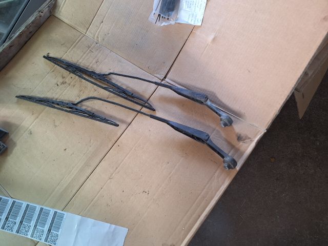 bontott FIAT MULTIPLA Első Ablaktörlő Kar