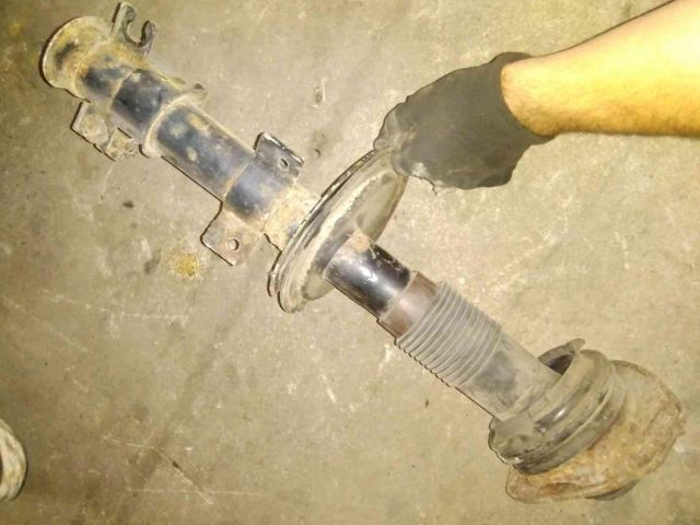 bontott FIAT MULTIPLA Első Lengéscsillapító (Pozíciófüggetlen)