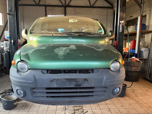 bontott FIAT MULTIPLA Első Lökhárító (Részeivel)