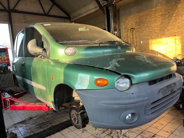 bontott FIAT MULTIPLA Első Lökhárító (Részeivel)