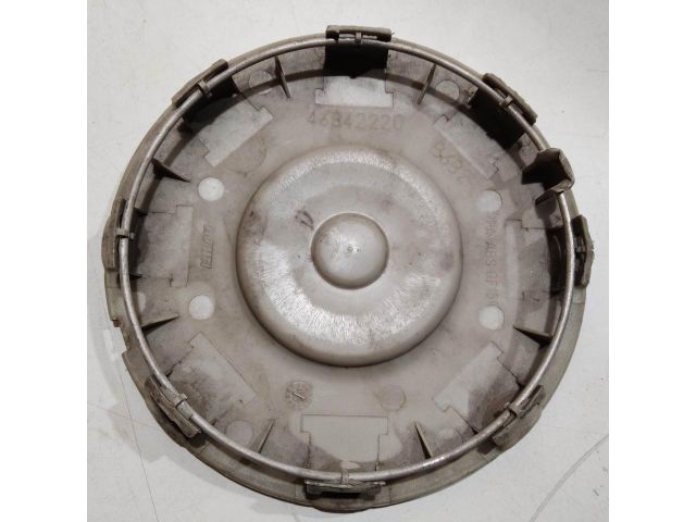 bontott FIAT MULTIPLA Felniközép (1 db)