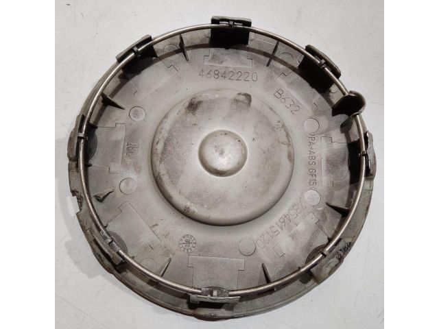 bontott FIAT MULTIPLA Felniközép (1 db)