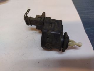 bontott FIAT MULTIPLA Fényszórómagasság Állító Motor (Pozíciófüggetlen)