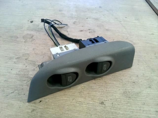 bontott FIAT MULTIPLA Jobb első Ablakemelő Kapcsoló