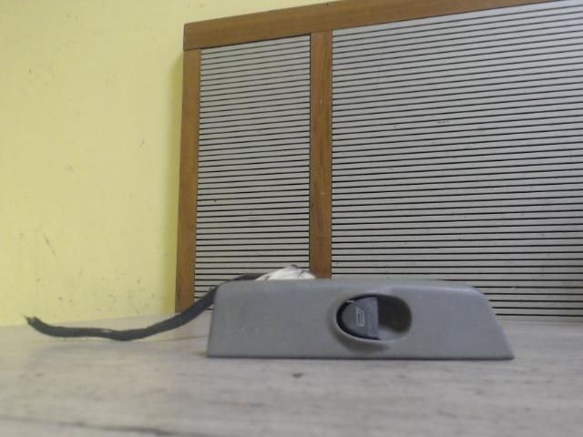 bontott FIAT MULTIPLA Jobb első Ablakemelő Kapcsoló