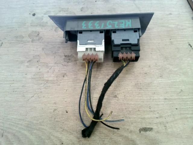 bontott FIAT MULTIPLA Jobb első Ablakemelő Kapcsoló