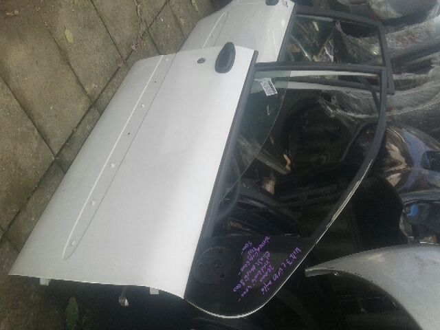 bontott FIAT MULTIPLA Jobb első Ajtó (Részeivel)