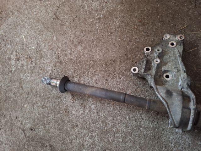 bontott FIAT MULTIPLA Jobb első Féltengely Tartó