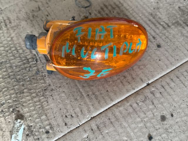 bontott FIAT MULTIPLA Jobb első Irányjelző
