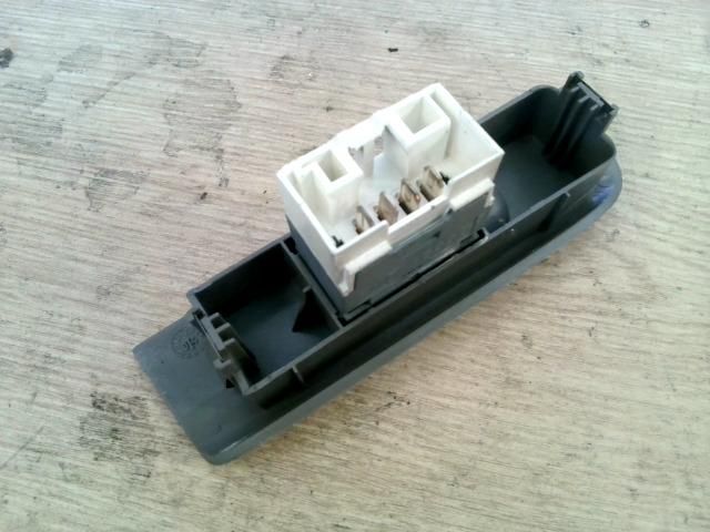 bontott FIAT MULTIPLA Jobb hátsó Ablakemelő Kapcsoló