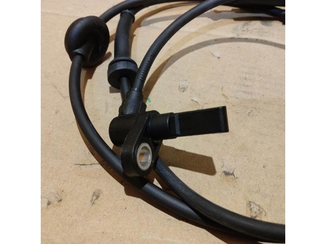 bontott FIAT MULTIPLA Jobb hátsó ABS Jeladó