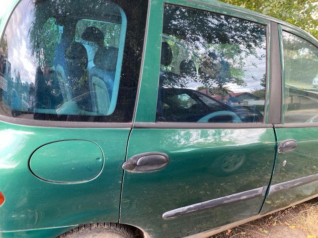 bontott FIAT MULTIPLA Jobb hátsó Ajtó (Üres lemez)