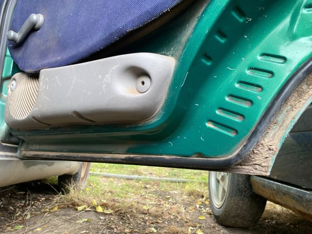 bontott FIAT MULTIPLA Jobb hátsó Ajtó (Üres lemez)