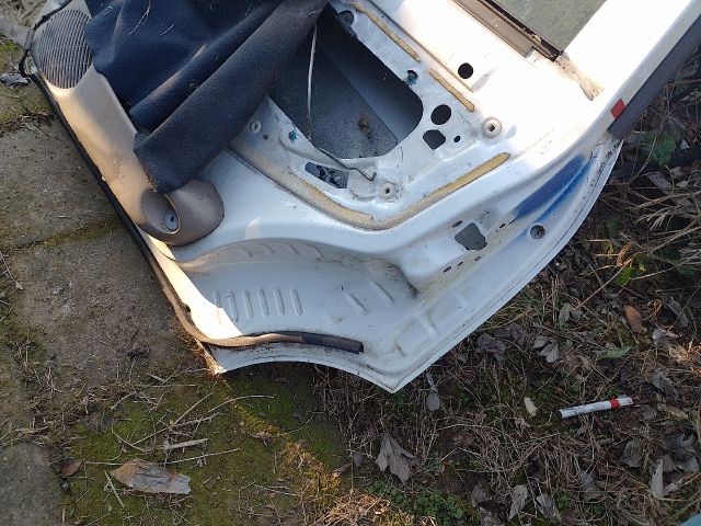 bontott FIAT MULTIPLA Jobb hátsó Ajtó (Üres lemez)
