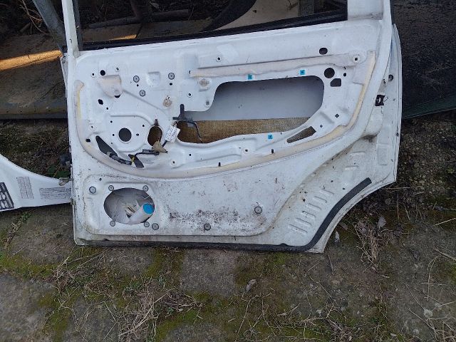 bontott FIAT MULTIPLA Jobb hátsó Ajtó (Üres lemez)