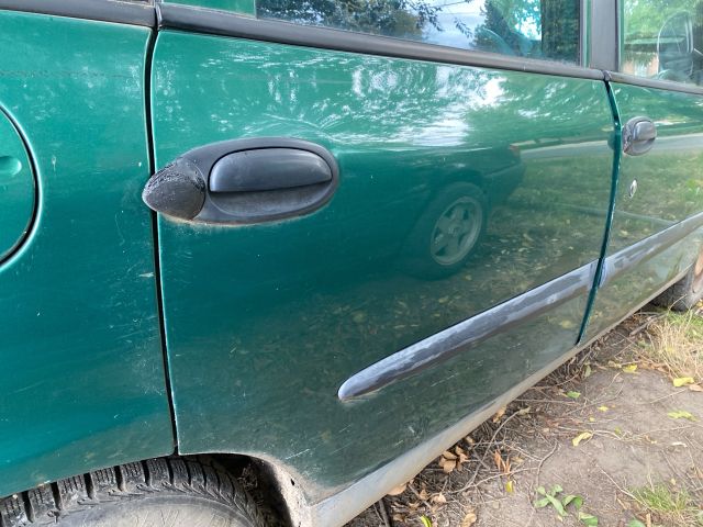 bontott FIAT MULTIPLA Jobb hátsó Ajtó (Üres lemez)