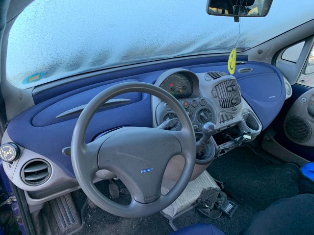 bontott FIAT MULTIPLA Kalaptartó