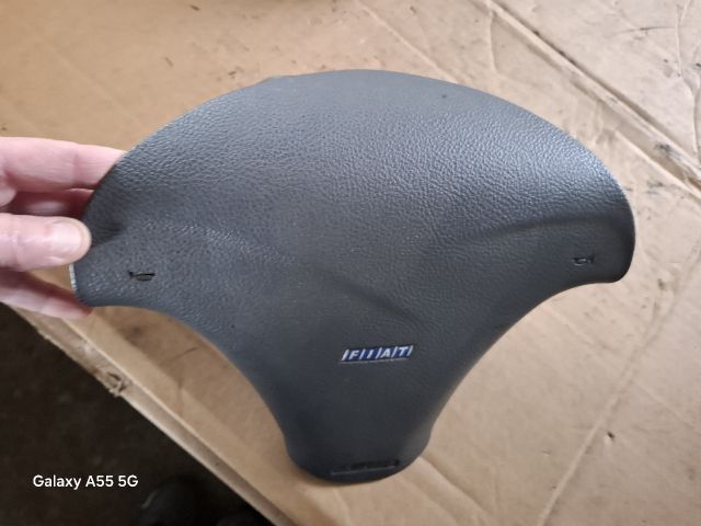 bontott FIAT MULTIPLA Kormánylégzsák