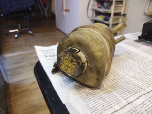 bontott FIAT MULTIPLA Szervóolaj Tartály