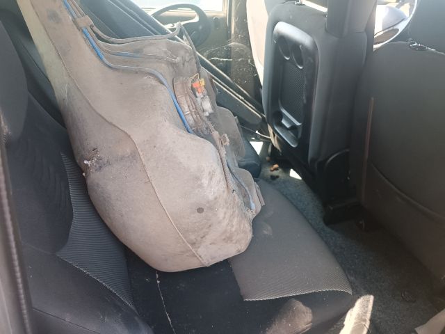 bontott FIAT MULTIPLA Vészvillogó Kapcsoló